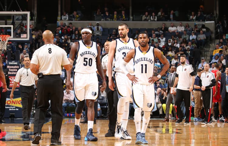 Grizzlies Sweep Trailblazers